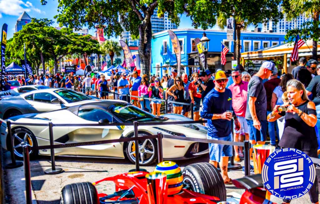 Supercar Show on the street