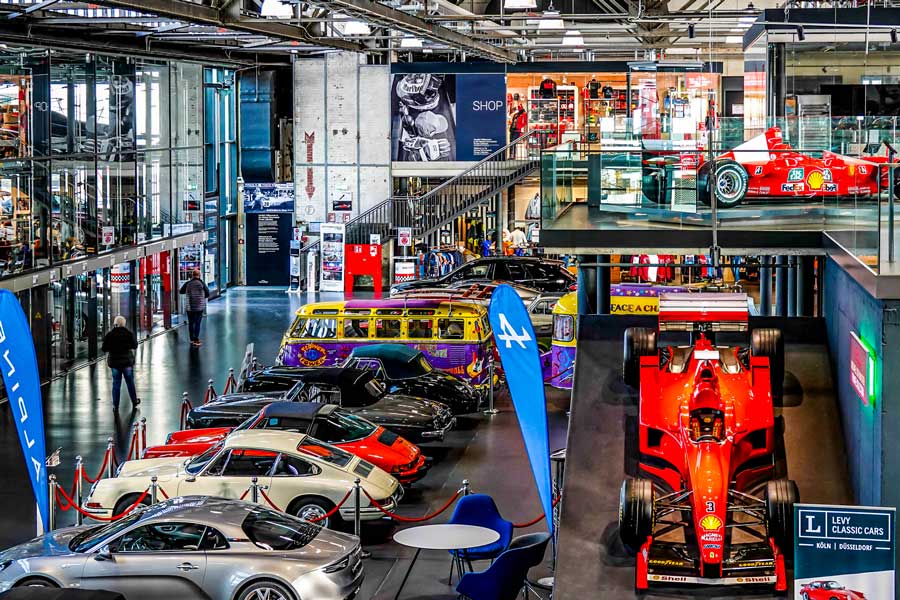 Motorworld Sport and Racing Car-Collection