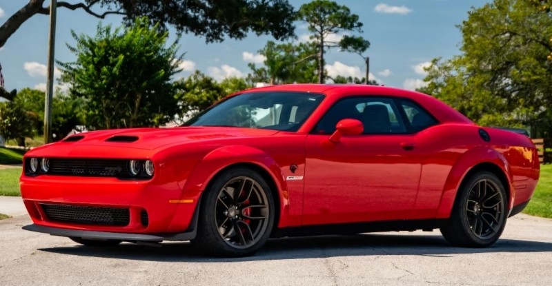 The 2020 Dodge Challenger SRT Hellcat Redeye Widebody Hennessey HPE1000 is the ultimate muscle car, combining raw power with sleek design